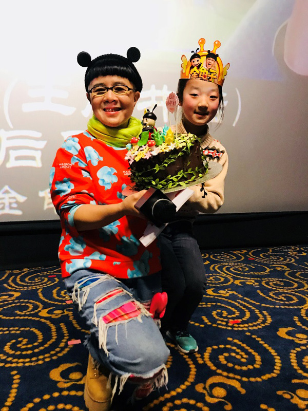 动画大电影《金龟子》路演武汉站温馨满满 资深粉丝20多年深情陪伴现场献惊喜