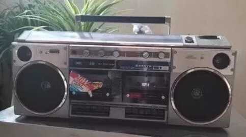 自如生活时光机 | 翻开老相册，寻找100个家的记忆