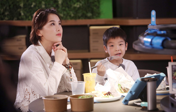 黄圣依儿子安迪实力宠妈口是心非变身小霸道总裁-阁主说