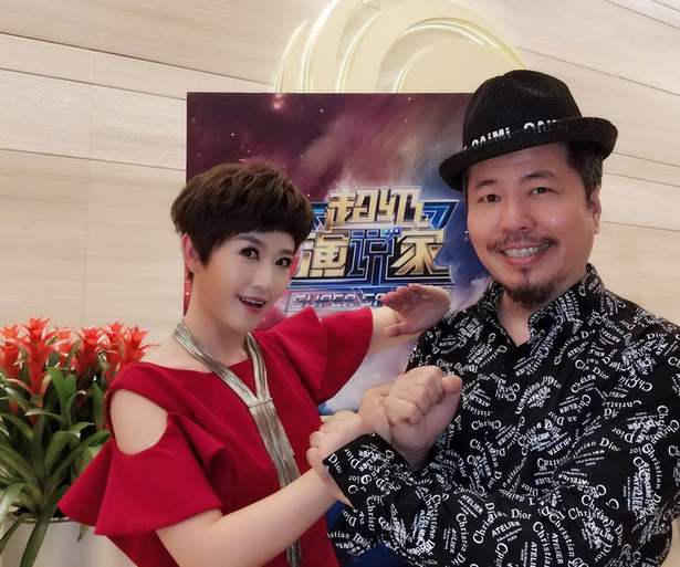 讲而优则教﹐黄国伦寇乃馨任《超级演说家》学