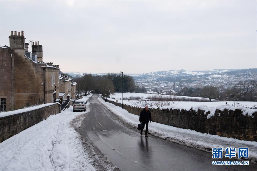 刘涛深夜翻出《琅琊榜》与胡歌签名照 感慨时光易逝