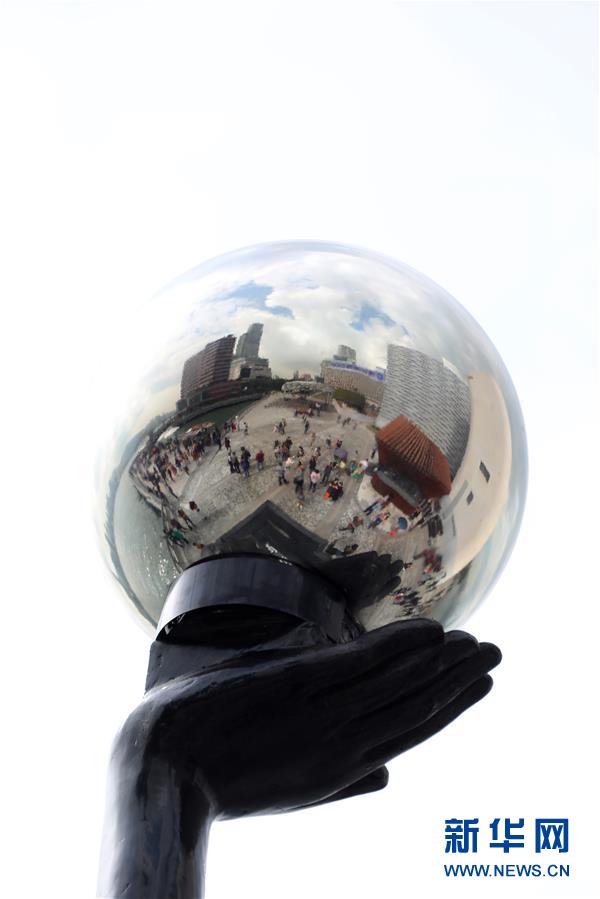 刘涛深夜翻出《琅琊榜》与胡歌签名照 感慨时光易逝