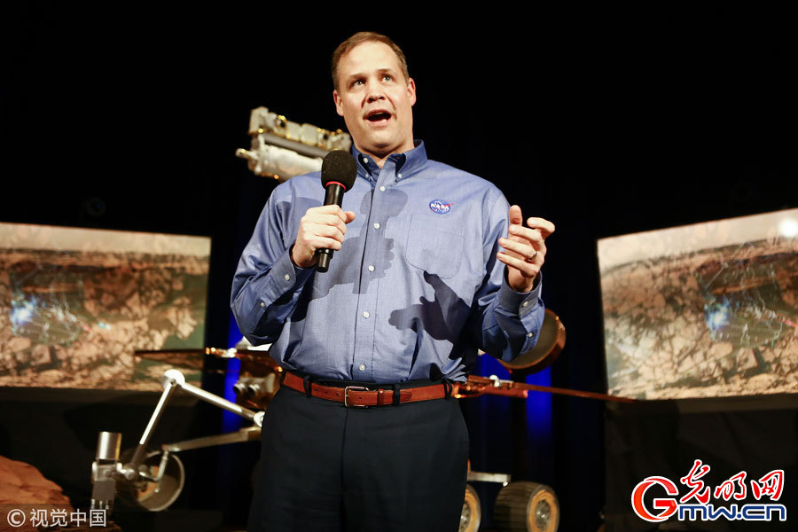 汤晶媚情人节精分上线 引网友追问女明星逆生长的秘密