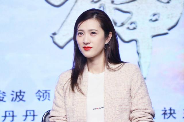 朱泳腾隋俊波上演谍战“史密斯夫妇” 朱泳腾隋俊波上演谍战“史密斯夫妇”