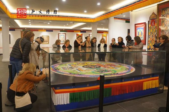 不忘初心传承传统文化 让民族文化形成生产力