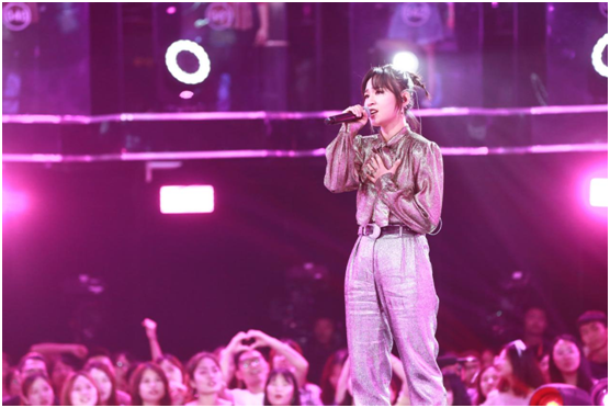 嗨唱盛典周笔畅携手刘维合唱 斩获酷狗4.6万票