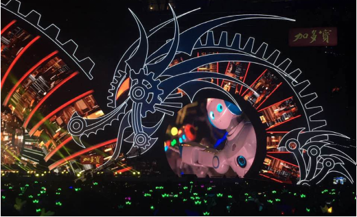 浙江卫视跨年演唱会出现了一群特殊的舞者