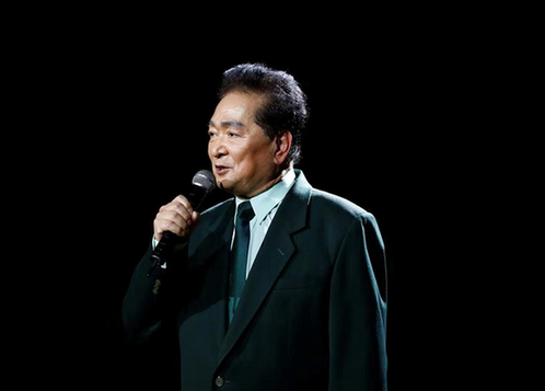 重温经典国庆诗歌朗诵会在京举行