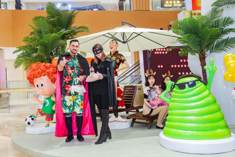 精灵玩转圣诞,乐成中心SPACE3 IP展再造生活方式新场景 =2.png