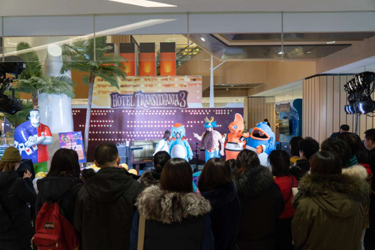 精灵玩转圣诞,乐成中心SPACE3 IP展再造生活方式新场景 =12.png