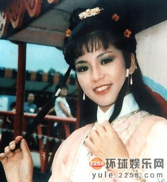 射雕英雄传翁美玲扮相美 26岁自杀死亡真相被扒