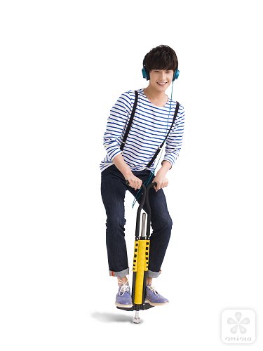 杨洋代言索尼耳机h.ear系列及索尼Walkman