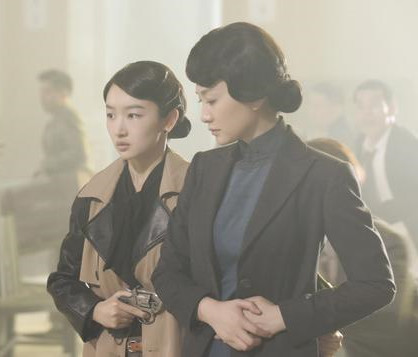 内地第一旗袍美人，40岁还可以吊打小花