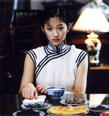 内地第一旗袍美人，40岁还可以吊打小花