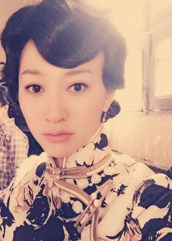 内地第一旗袍美人，40岁还可以吊打小花