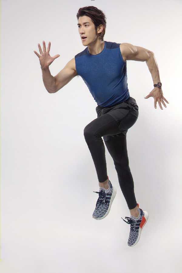 李治廷运动技能满点 网友:脑力体力兼备的完美型男