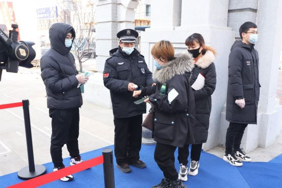 指挥家孟大鹏助力沈城童声 现场教学分享合唱之美