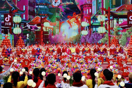 2022北京台春晚“向春天出发”，以中国元素喜迎“双奥”