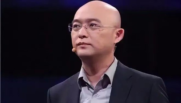 首届中国播音主持“金声奖”：是什么让“声音”闪闪发光