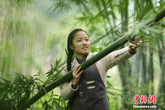 “90后”苗妹杨昌芹：“竹”梦乡村 让传统文化“老树开新花”