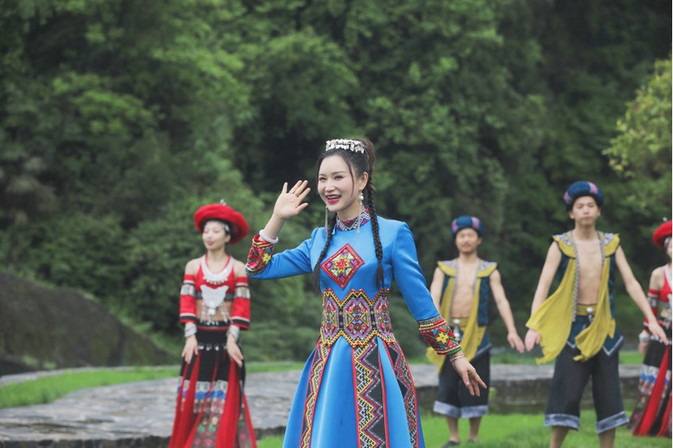 中国民族声乐歌唱家邓超予：让世界领略中华文化的魅力