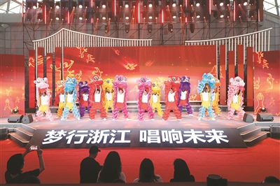 用舞狮架起文化交流之桥