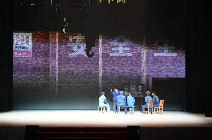 话剧《大国工匠》走进生产一线 与产业工人共话匠心