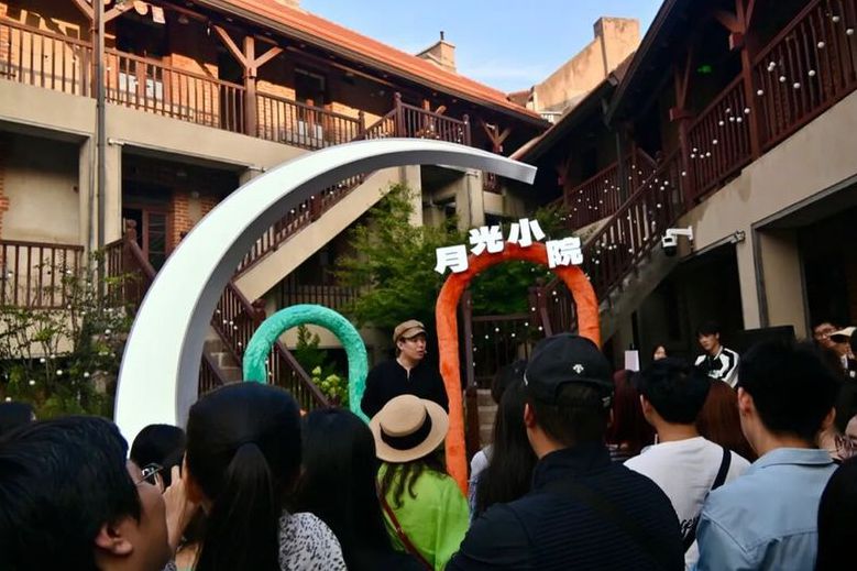 220万人次狂欢背后：喜剧如何成为文旅热潮催化剂？