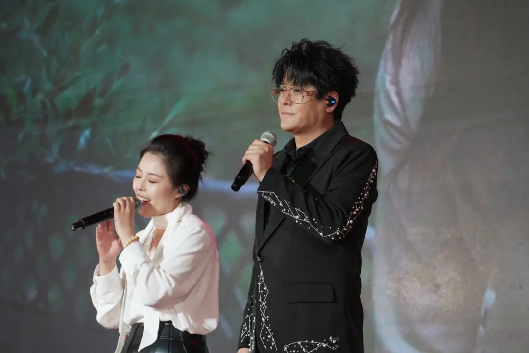 甘肃武都：喜迎华诞歌盛世 艺汇万象唱陇南