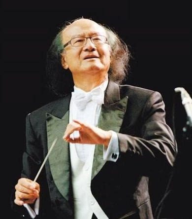 “只要还能站上指挥台，我就会坚持下去”