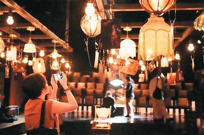 从“观戏”到“入戏”