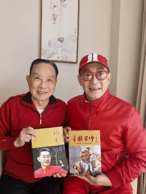 致敬偶像，奔赴热爱：六小龄童与宋玉庆数十年后的重逢与对话