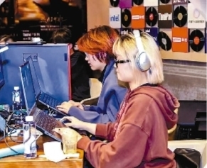 AI时代 谁定义下一代电影?