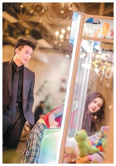 竖屏美学：方寸之间展现广袤人间