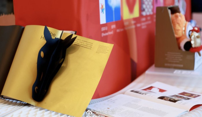 生肖快闪跨越太平洋 纽约街头掀起“中国年”热潮 生肖快闪跨越太平洋 纽约街头掀起“中国年”热潮