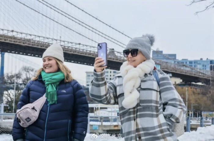 生肖快闪跨越太平洋 纽约街头掀起“中国年”热潮 生肖快闪跨越太平洋 纽约街头掀起“中国年”热潮