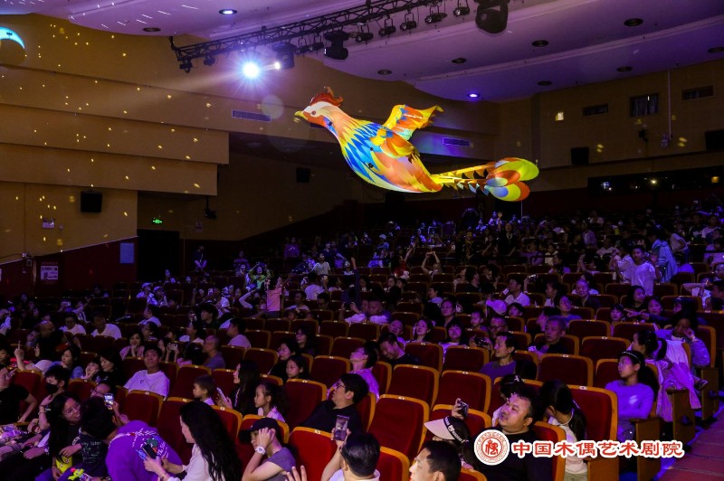 《听妈妈的话》音乐舞蹈诗剧打造全年龄层共情现场