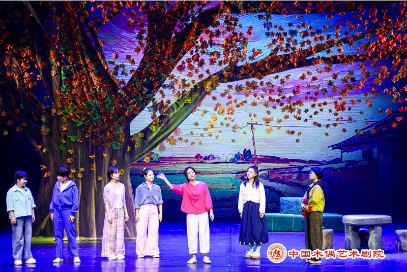 《听妈妈的话》音乐舞蹈诗剧打造全年龄层共情现场