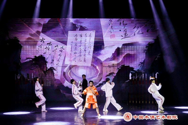 《听妈妈的话》音乐舞蹈诗剧打造全年龄层共情现场