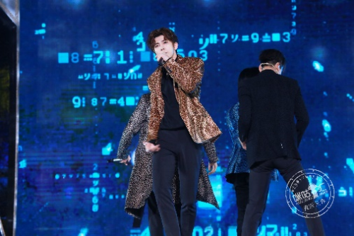 蔡徐坤音乐作品传播向上能量 收获众多粉丝